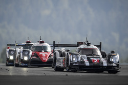 #2 Porsche Team Porsche 919 Hybrid: Romain Dumas, Neel Jani, Marc Lieb