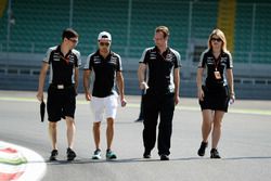 Trackwalk: Sergio Perez, Sahara Force India F1 VJM09