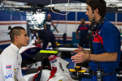 Giacomo Ricci parla con Sandy Stuvik, Trident