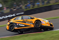 Matt Neal, Halfords Yuasa Racing