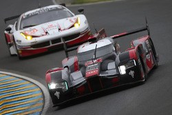 #7 Audi Sport Team Joest Audi R18: Marcel Fassler, Andre Lotterer, Benoit Tréluyer