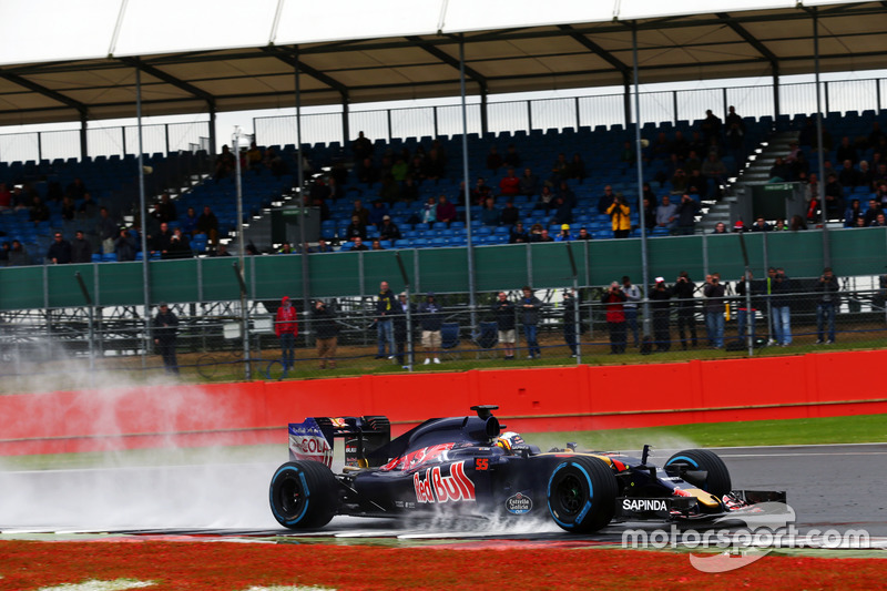 Carlos Sainz Jr., Scuderia Toro Rosso STR11