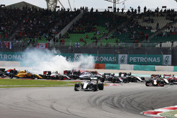 Lewis Hamilton, Mercedes AMG F1 W07 Hybrid leads at the start of the race
