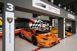 Lamborghini Huracan LP620-2 Super Trofeo, Orange1 Racing, la livrea dedicata a Ferruccio Lamborghini