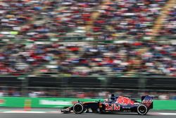 Daniil Kvyat, Scuderia Toro Rosso STR11