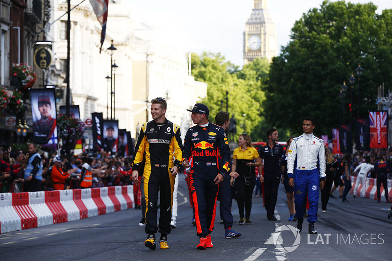 Nico Hulkenberg, Renault Sport F1 Team, Max Verstappen, Red Bull