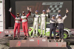 Podio WRC2: i vincitori Esapekka Lappi, Janne Ferm, Skoda Fabia R5, al secondo posto Nicholas Fuchs,