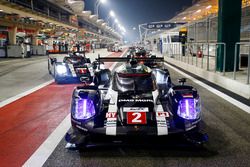 #2 Porsche Team, Porsche 919 Hybrid: Romain Dumas, Neel Jani, Marc Lieb; #1 Porsche Team, Porsche 91