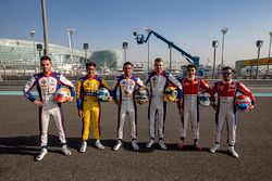 Foto del equipo Trident con sus pilotos de GP2 y GP3 Philo Paz Armand, Trident, Luca Ghiotto, Trident, Antonio Fuoco, Trident, Artur Janosz, Trident, Giuliano Alesi, Trident y Sandy Stuvik, Trident