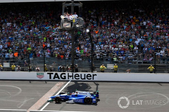 Ganador de la edición de 2017: Takuma Sato, Dallara/Honda
