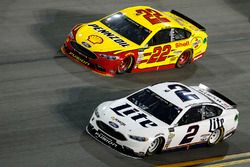 Brad Keselowski, Team Penske, Ford; Joey Logano, Team Penske, Ford