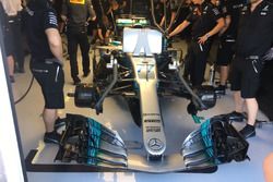 Mercedes W08 di Valtteri Bottas nel box Mercedes AMG F1