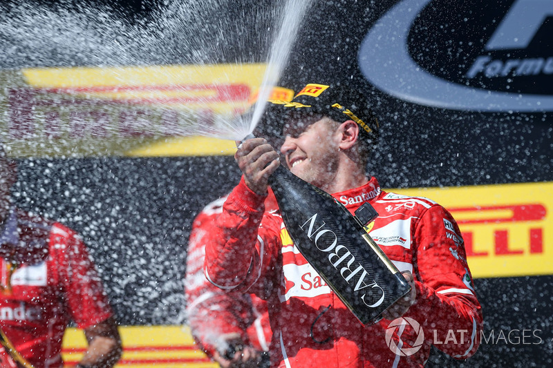 Podium: race winner Sebastian Vettel, Ferrari