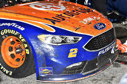 El coche de Brad Keselowski, Team Penske Ford en Victory Lane