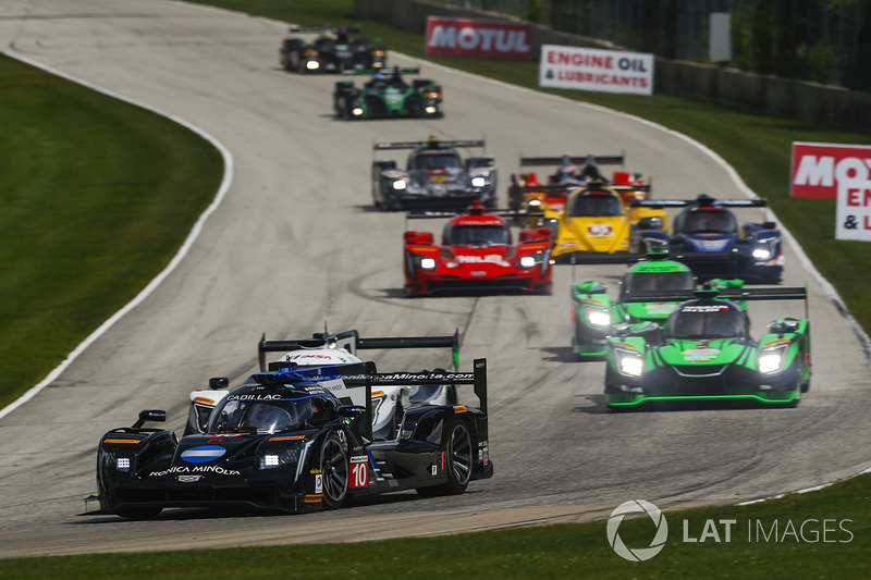 #10 Wayne Taylor Racing Cadillac DPi: Ricky Taylor, Jordan Taylor