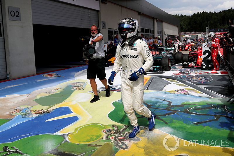 Yarış galibi Valtteri Bottas, Mercedes AMG F1, parc ferme