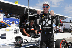 Le poleman Simon Pagenaud, Team Penske Chevrolet
