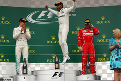 Podium: race winner Lewis Hamilton, Mercedes AMG F1, second place Valtteri Bottas, Mercedes AMG F1,
