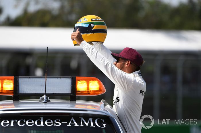 Ganador de la pole Lewis Hamilton, Mercedes AMG F1