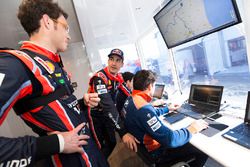 Dani Sordo, Hyundai Motorsport, Thierry Neuville, Hyundai Motorsport