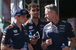 Max Verstappen, Red Bull, Daniel Ricciardo, Red Bull Racing, Jonathan Wheatley, Team Manager, Red Bu