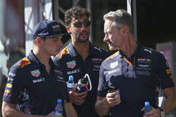 Max Verstappen, Red Bull, Daniel Ricciardo, Red Bull Racing, Jonathan Wheatley, manager Red Bull Racing
