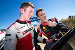 Il vincitore Thierry Neuville, Hyundai Motorsport, il secondo classificato Elfyn Evans, M-Sport