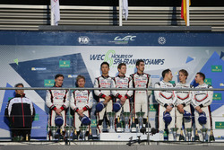 Podium LMP1: race winners Anthony Davidson, Sébastien Buemi, Kazuki Nakajima, Toyota Gazoo Racing, s
