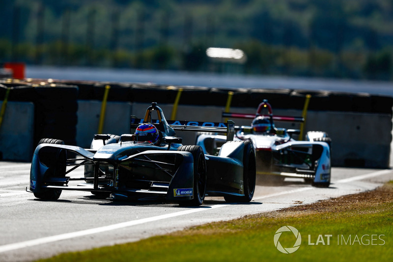 Mitch Evans, Jaguar Racing leads Daniel Abt, Audi Sport ABT Schaeffler