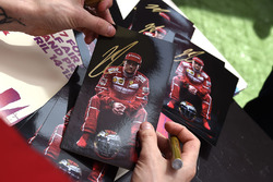 Kimi Raikkonen, Ferrari autograph