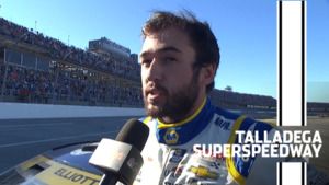 NASCAR Cup: Chase Elliott wygrywa na Talladega Superspeedway