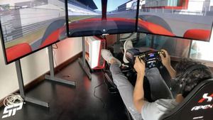 Sergio Pérez en el simulador vuelta en Portimao