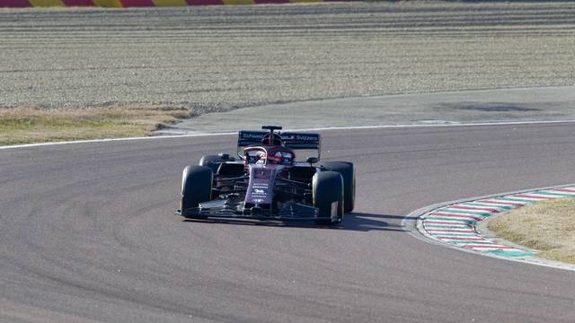 Raikkonen estrena el <b>Alfa Romeo</b> de 2019 en Fiorano - Fórmula 1 ...