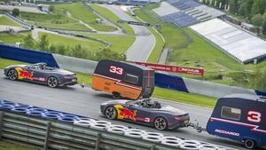 Carrera de remolques con Max Verstappen y Daniel Ricciardo