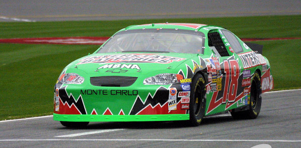 Bobby Labonte scores win in Atlanta