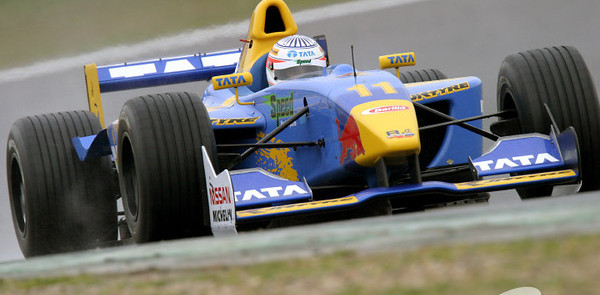 IRL: Cheever gives Karthikeyan his first driver oval test