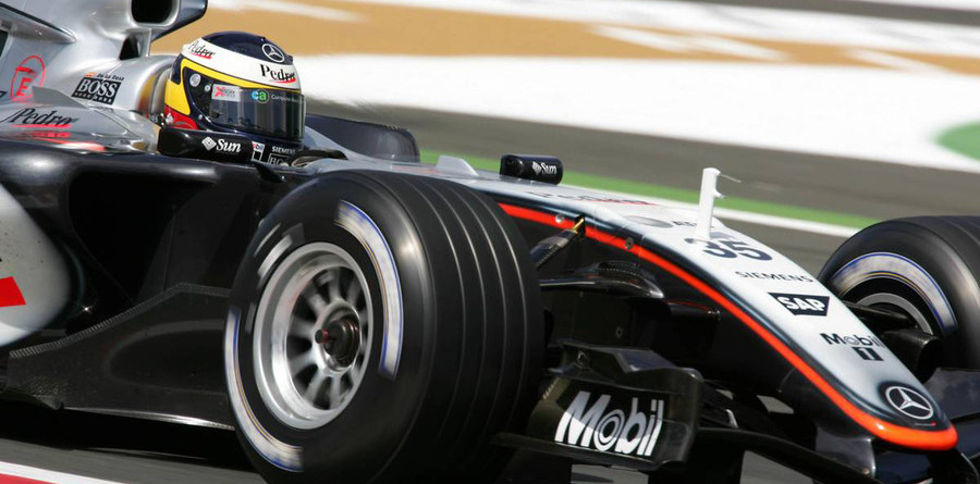 De la Rosa top in British GP first practice
