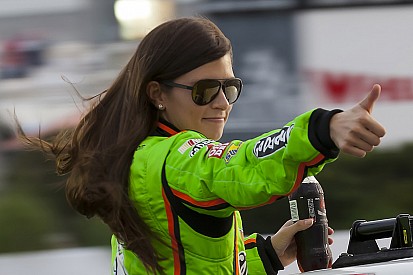 Последняя гонка NASCAR. Какой была карьера Даники Патрик в сток-карах