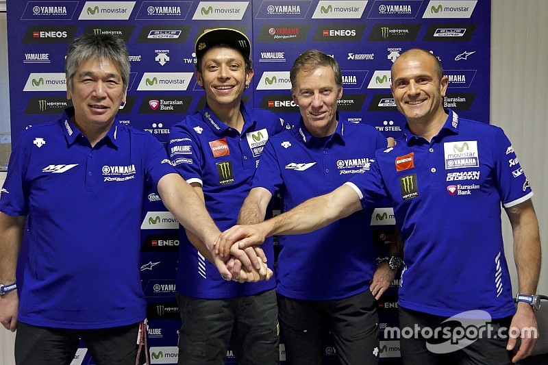 Rossi renueva con Yamaha por dos años más