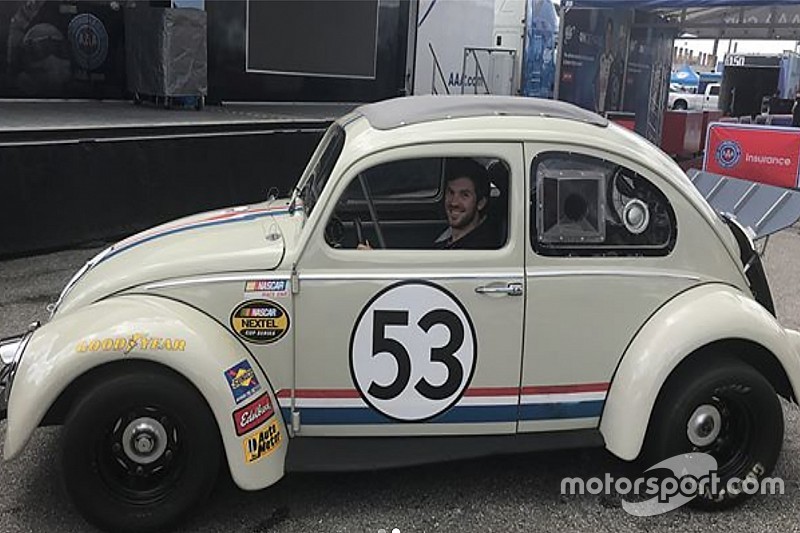 VIDEO: Daniel Suárez da un paseo con Herbie
