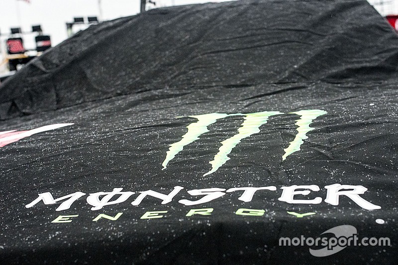 Cancelan calificación de la Copa en Martinsville; Truex saldrá en la pole
