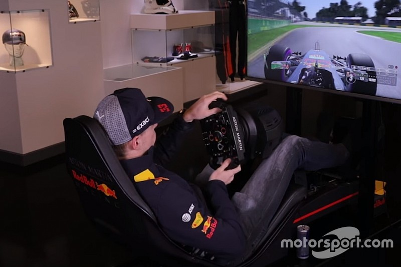 Red Bull предложила побить время Ферстаппена в игре F1 2017