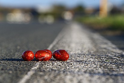 Mundo del automovilismo se une a la celebración de la Pascua