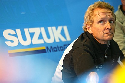 Schwantz: “Márquez debe replantearse su punto de vista en la pista”