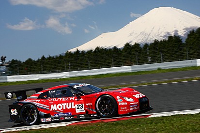 10 знаменитых пилотов, гонявшихся в Super GT еще до Баттона