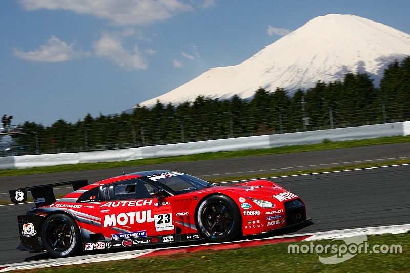 10 знаменитых пилотов, гонявшихся в Super GT еще до Баттона