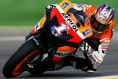 GALERIA: Lembre carreira de Hayden um ano após sua morte