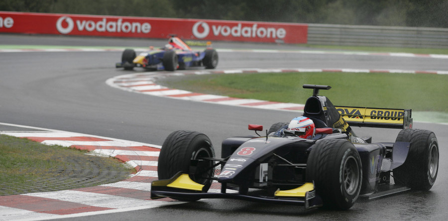 Carroll survives to win shortened Spa sprint