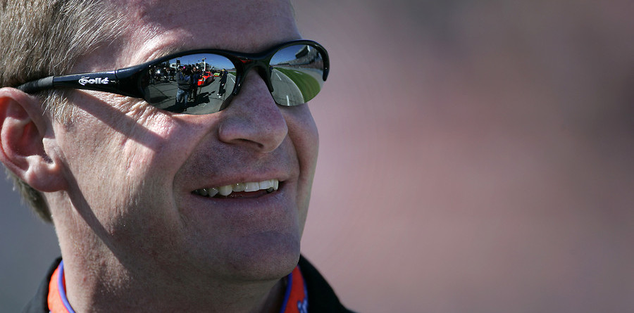 Jeff Burton sails to Daytona 500 pole