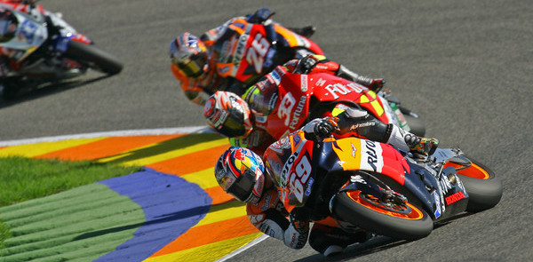 Hayden is 2006 champion as Rossi falls in Valencia